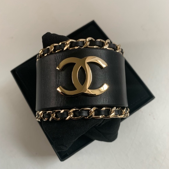 CHANEL Black Lambskin Leather Cuff Bracelet Gold Chain Trim - Picture 8 of 9